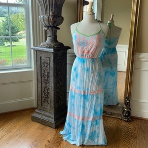 Sweet flying tomato sundress ☮️